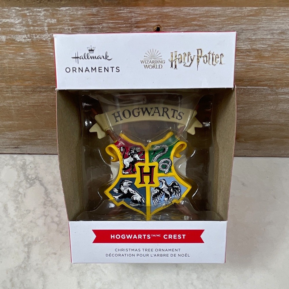 Hallmark Harry Potter Hogwarts Crest Hanging Ornament Multicolor 2021 2HCM9128